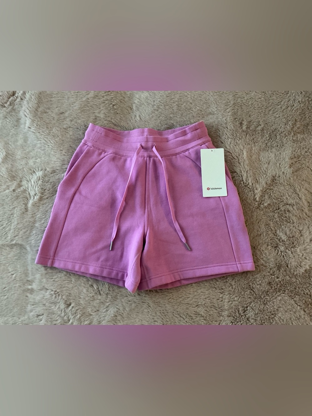 Lululemon Scuba High-Rise Short 5" Dahlia Mauve Size 6 New With Tag